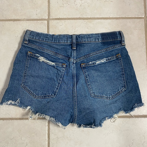 Abercrombie & Fitch High Rise Mom Shorts - Picture 3 of 9